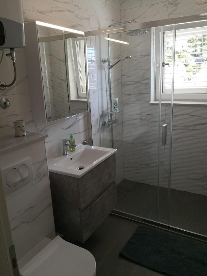 Two Bedroom Apartment With A Sea View & A Balcony Dubrovnik Luaran gambar