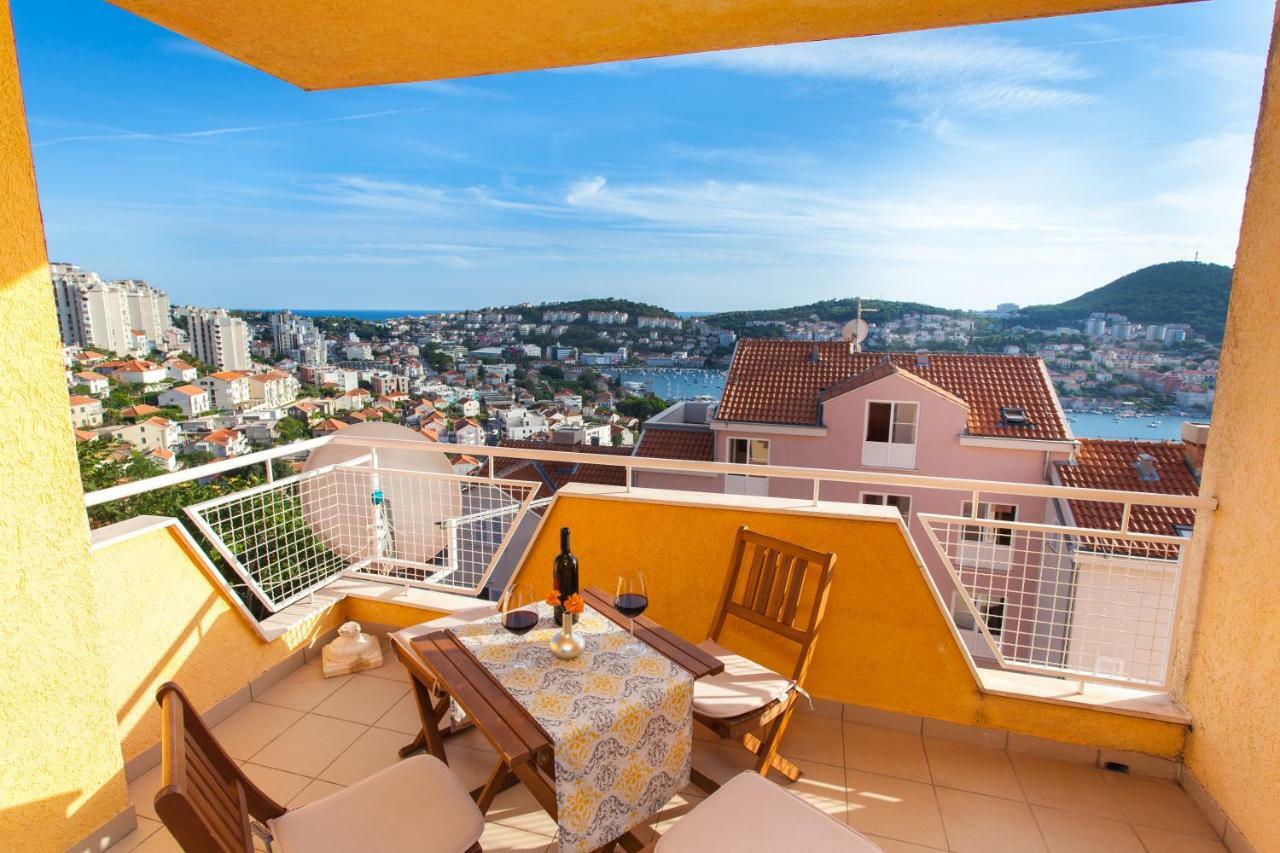 Two Bedroom Apartment With A Sea View & A Balcony Dubrovnik Luaran gambar